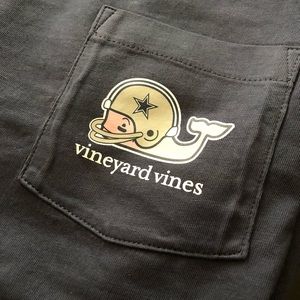 Dallas Cowboys Vineyard Vines Helmet Tee- S